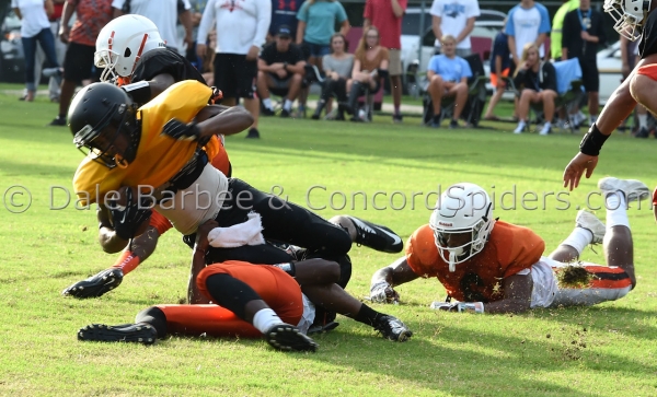 Spiders scrimmage with Rocky River